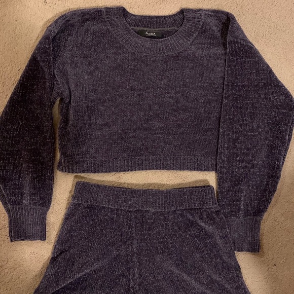 Gray 2 piece set - Picture 2 of 3